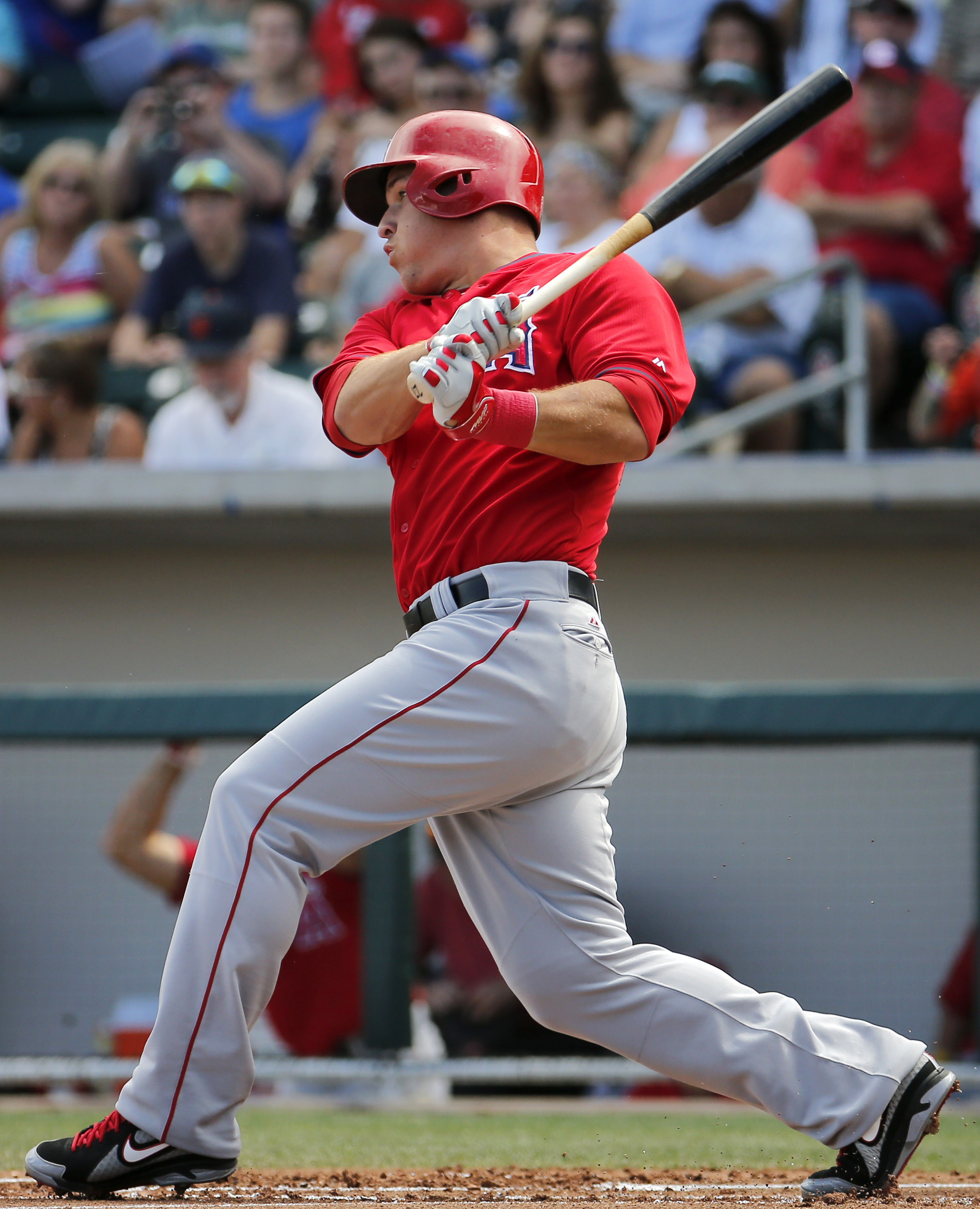 Trout, Angels agree to $144.5 million, 6-year deal