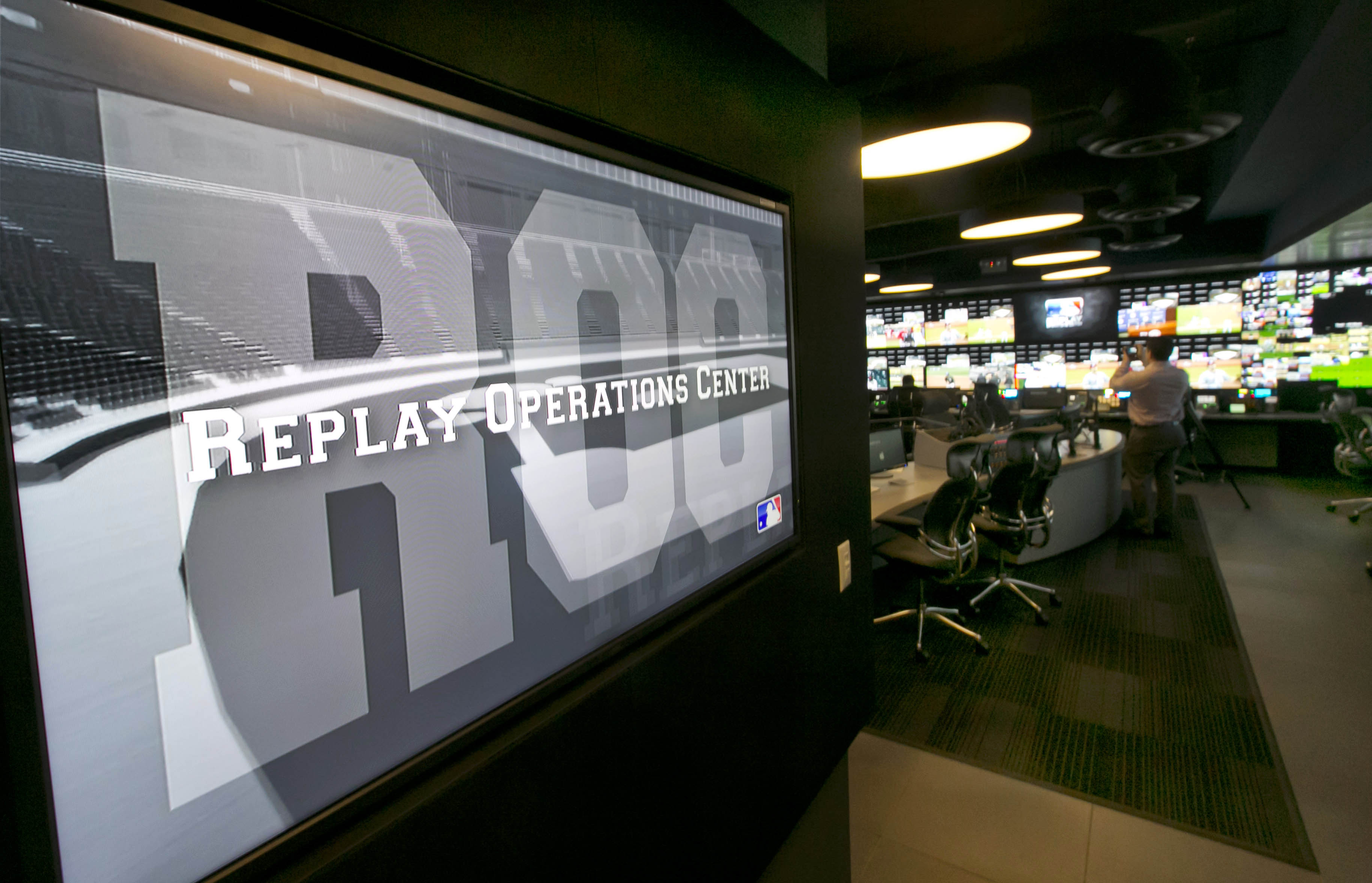 Umps headed by Kellogg, Vanover work replay room