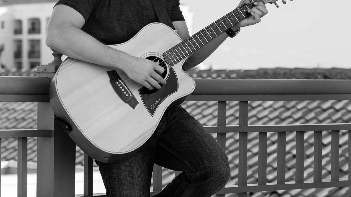 Emerging Music Star Matt Robinson’s Single “Feel The Beat” to Premier on VEVO