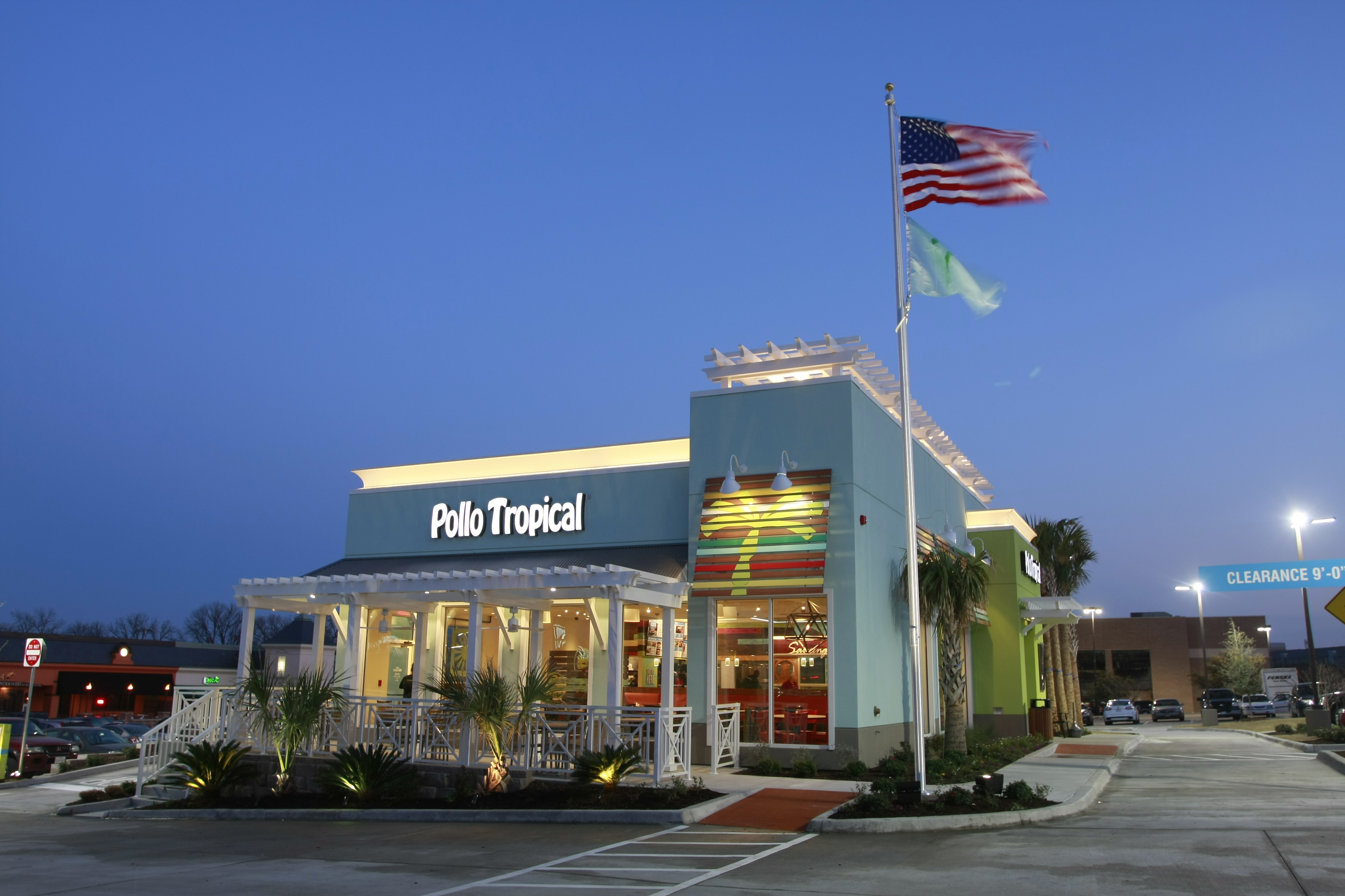 Pollo Tropical® Gets a Big Texas Welcome