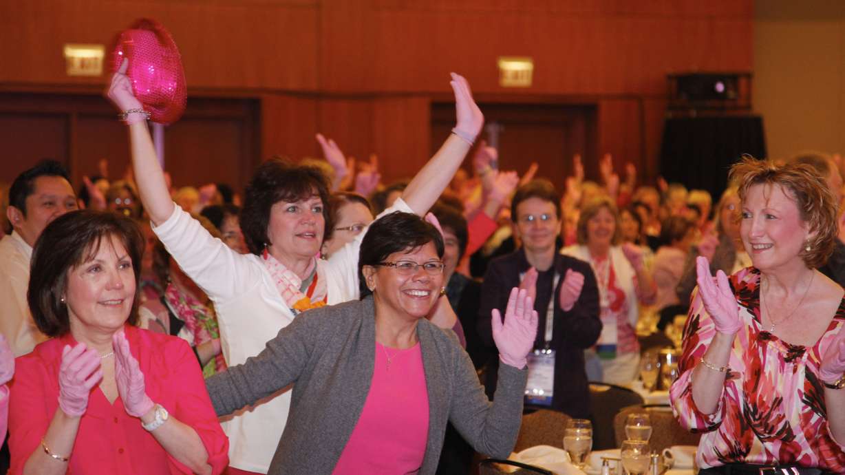 The 2014 Medline Pink Glove Dance Video Competition Kicks Off Today – Projected to Unite Thousands of People in the Fight Against Breast Cancer