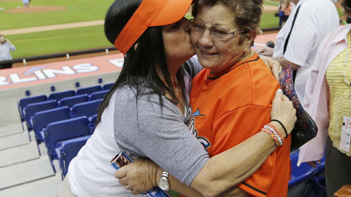 Jose Fernandez's grandmother gets to see him pitch