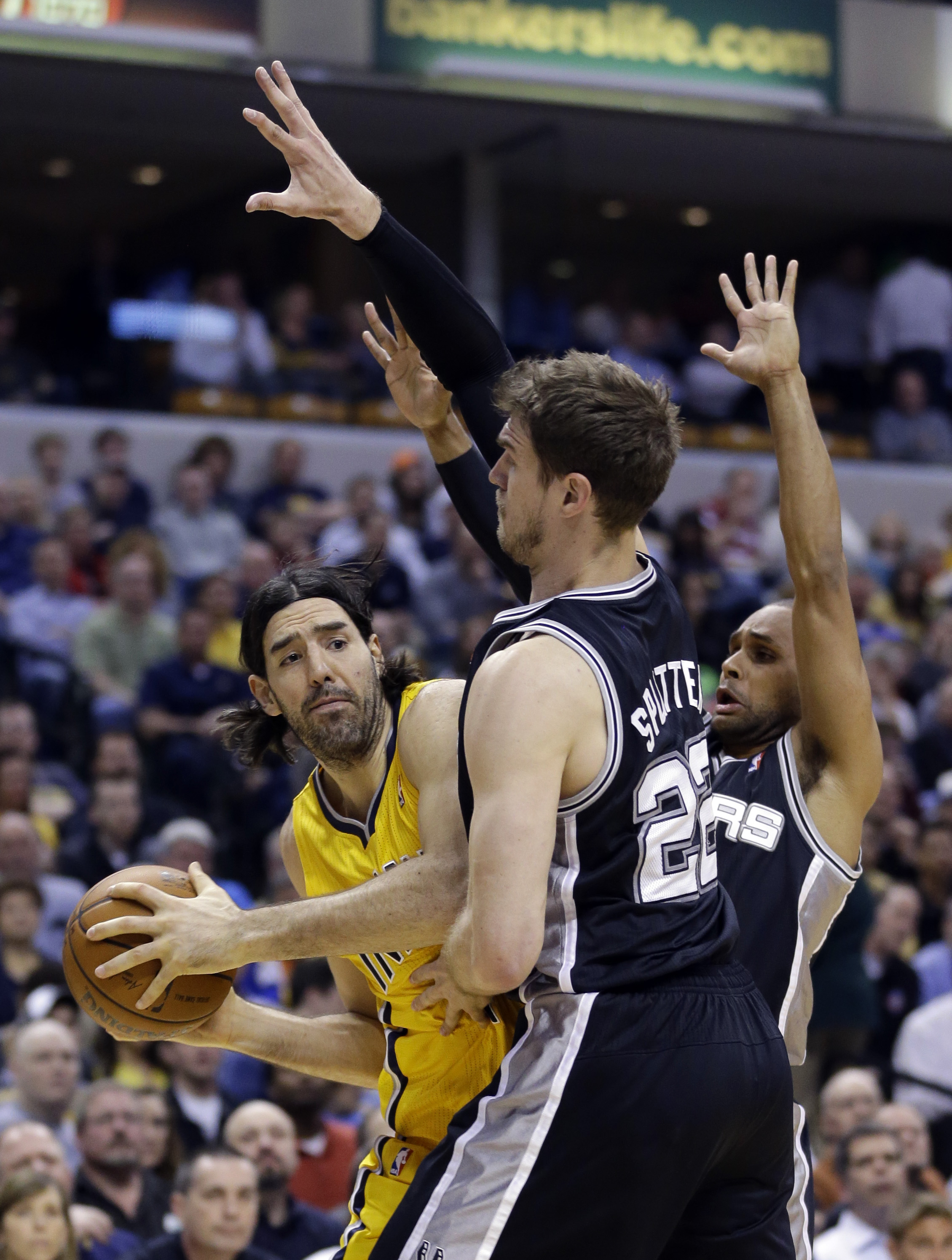 Spurs beat Pacers 103-77 for 18th straight win
