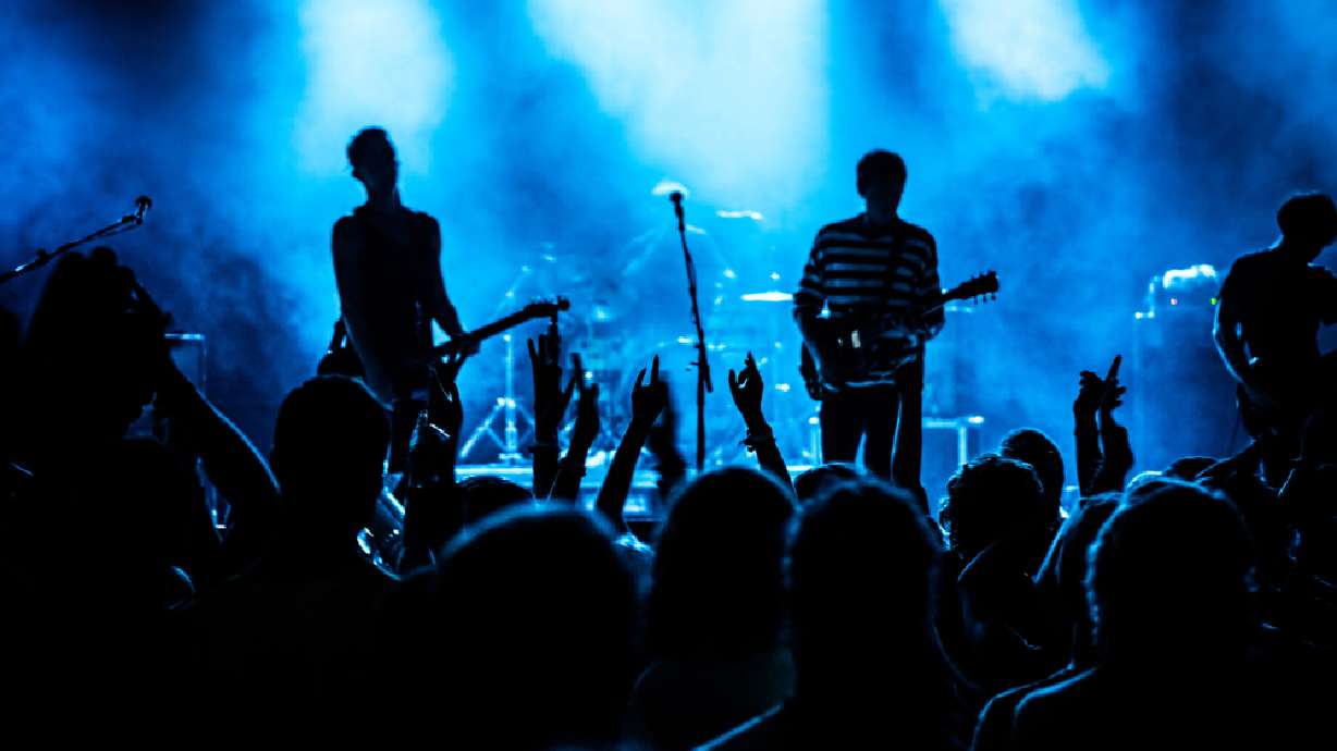 Live performance opportunities for musicians who live for the applause