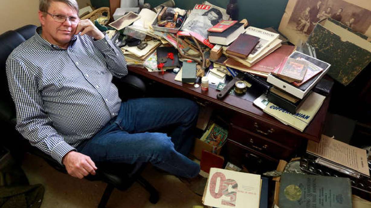 How 'eBaby Boomers' are finding extra cash in their closets