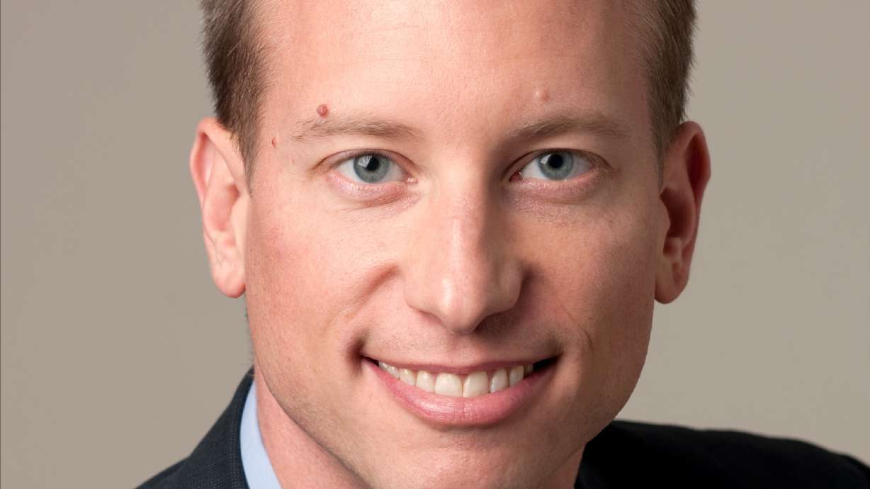 Marshall, Gerstein & Borun IP Litigation Partner Anthony Gabrielson Wins 2014 ILO Client Choice Award