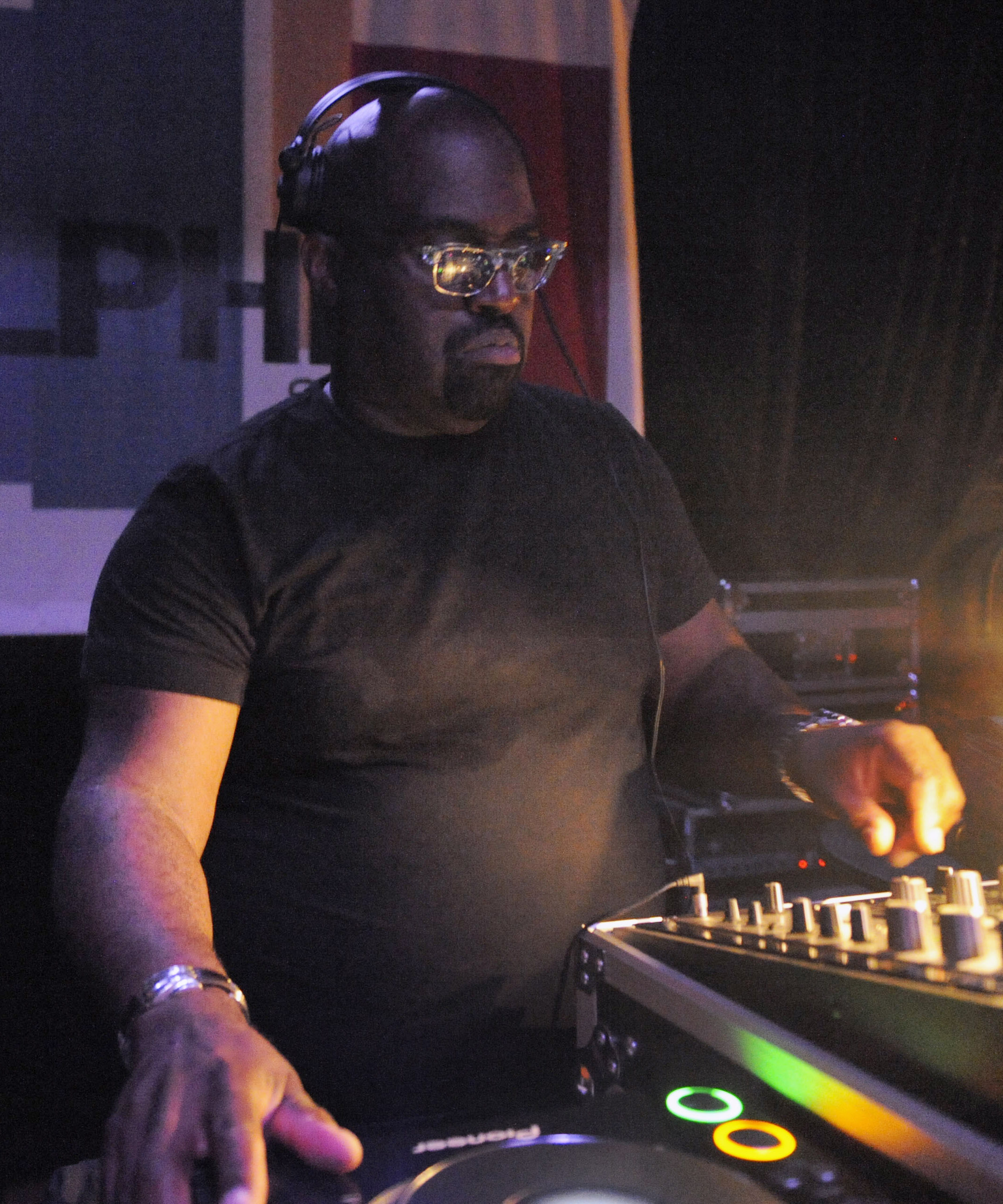 House music legend Frankie Knuckles dead at 59