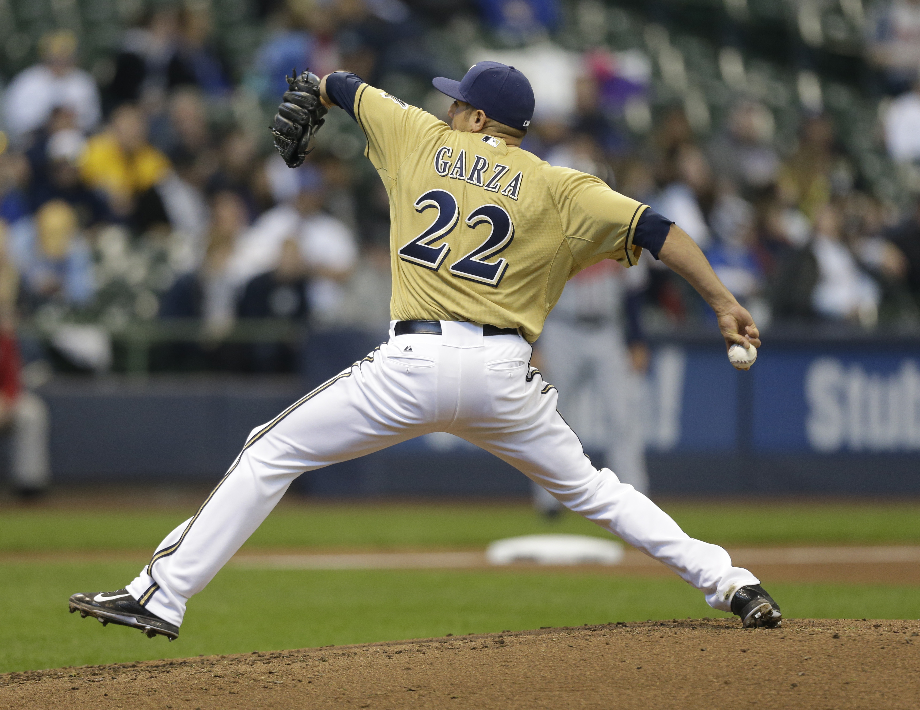 Garza beaten by Braves, Harang as Brewers lose 1-0