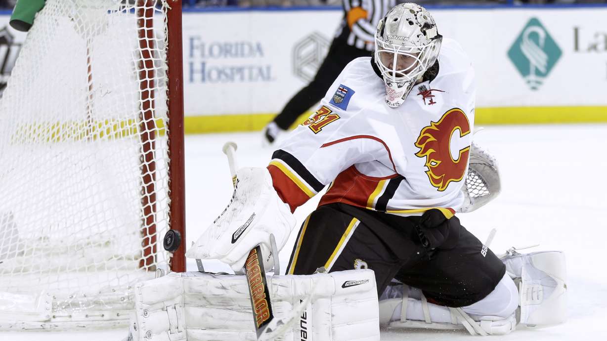 Ramo stops 31 shots to lead Flames past Lightning