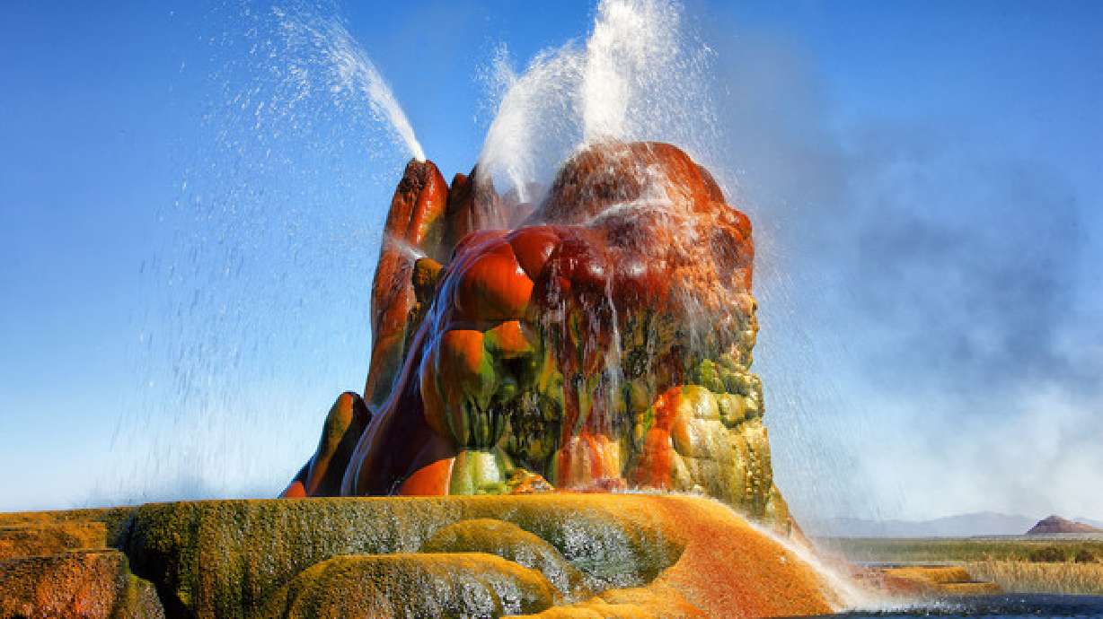 5 strangest geysers of the West
