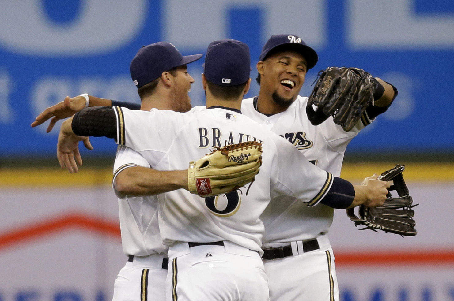 Braun booed in first road game since suspension