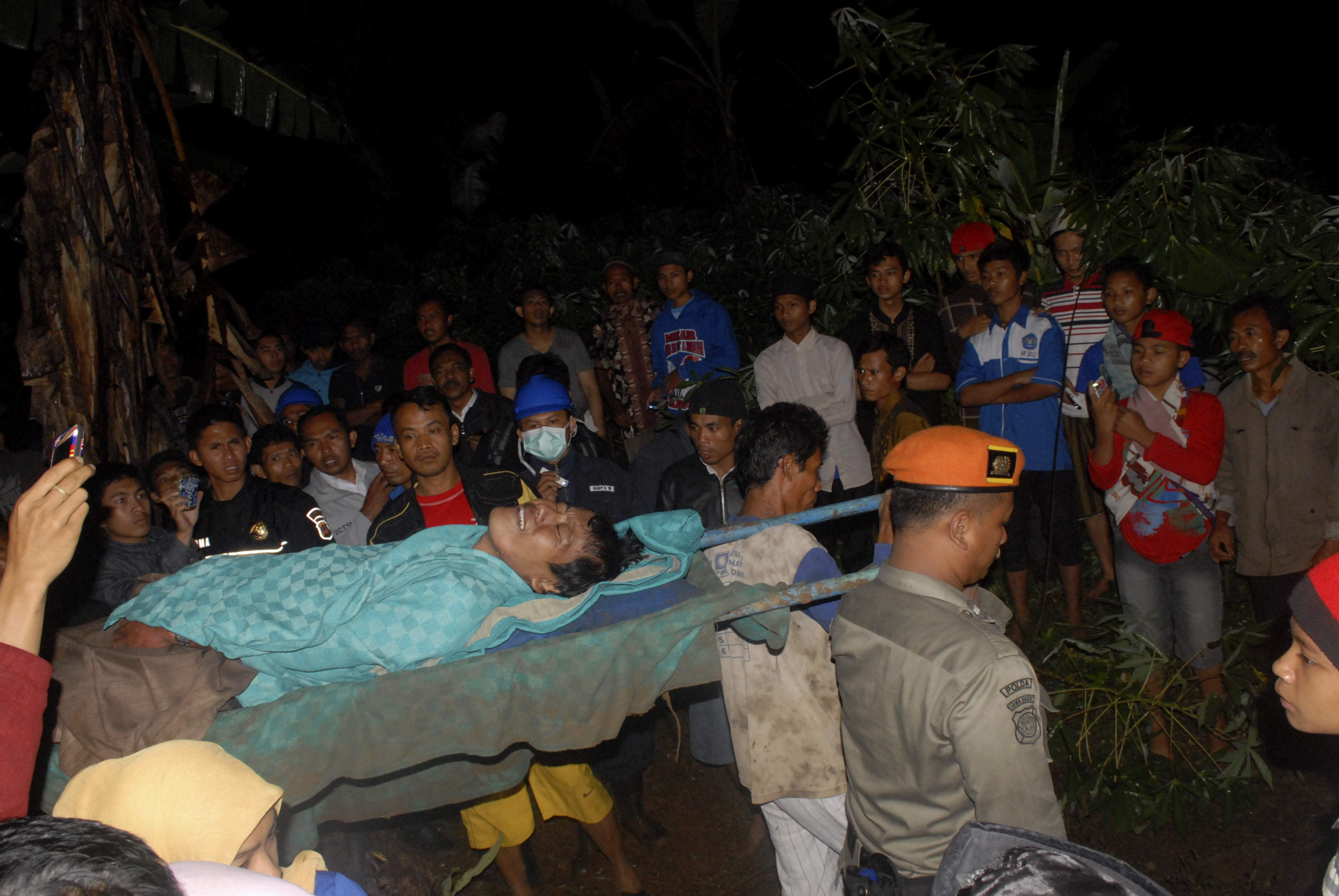 Indonesia train derails in landslide; 3 dead