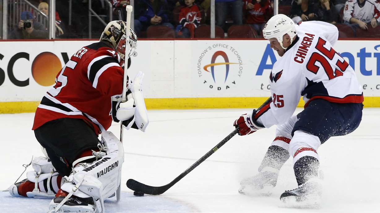 Carter's late goal lifts Devils past Capitals