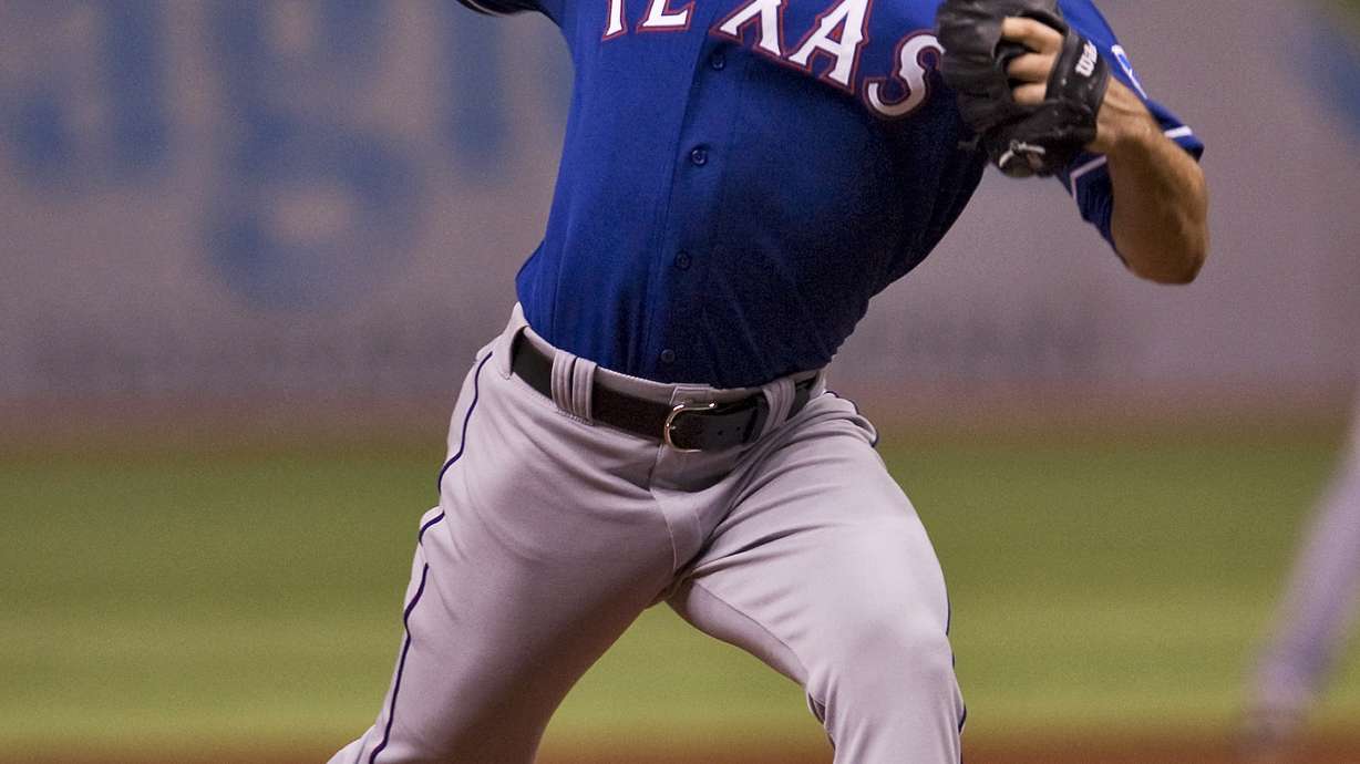 Martinez denied 1st win, Rangers lose 5-4 to Rays
