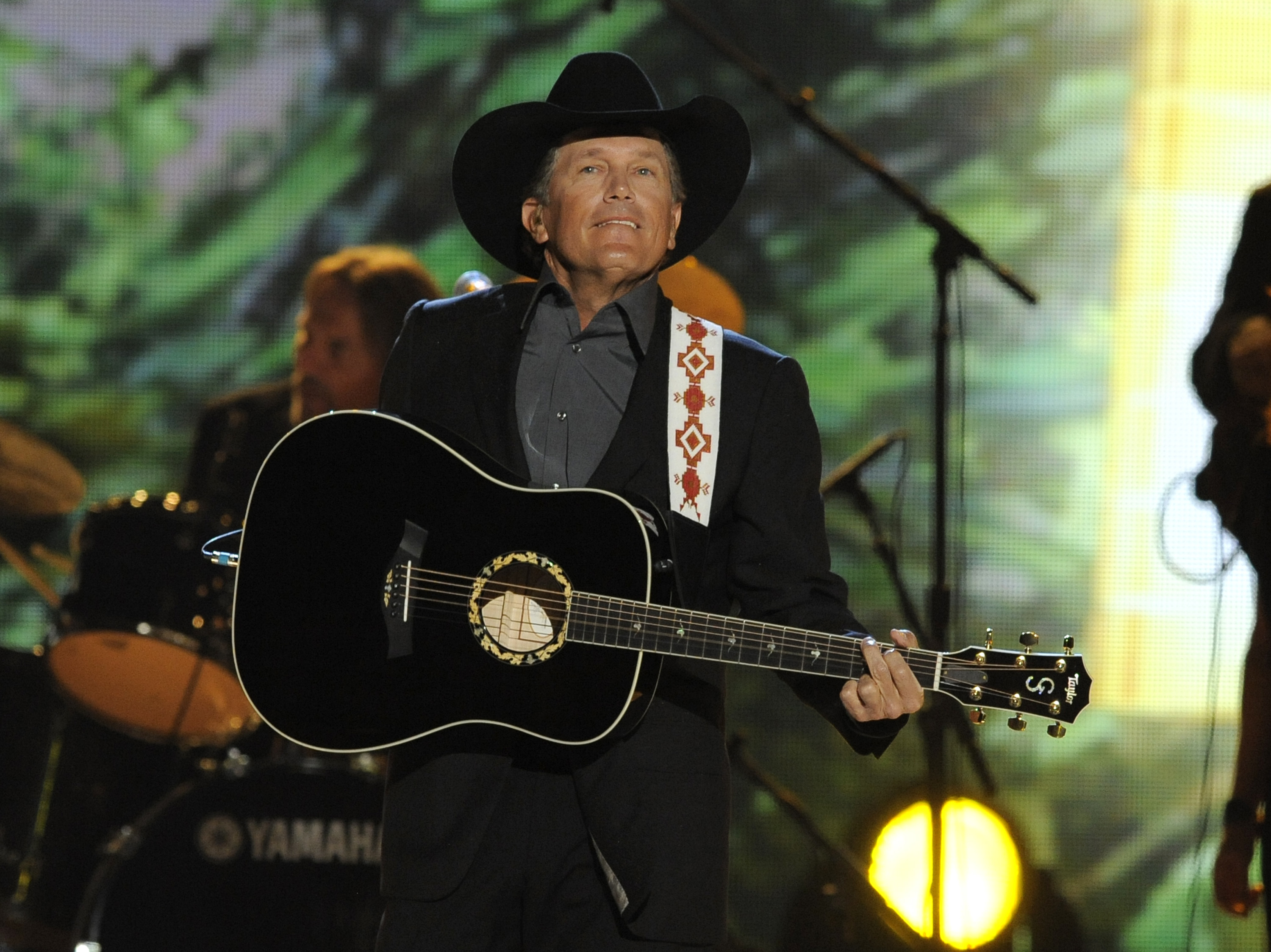 Strait wins entertainer of the year at ACM Awards