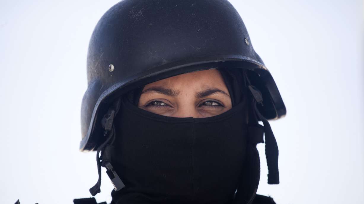 First women joining Palestinian commando unit