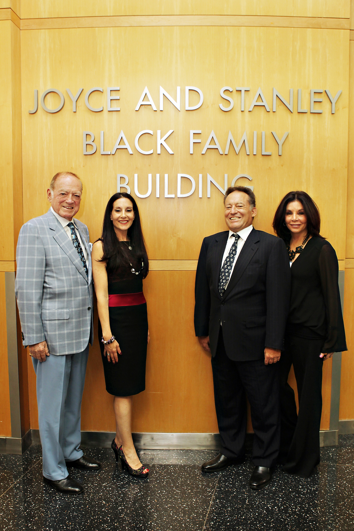 Children’s Hospital Los Angeles Unveils the Joyce and Stanley Black Family Building