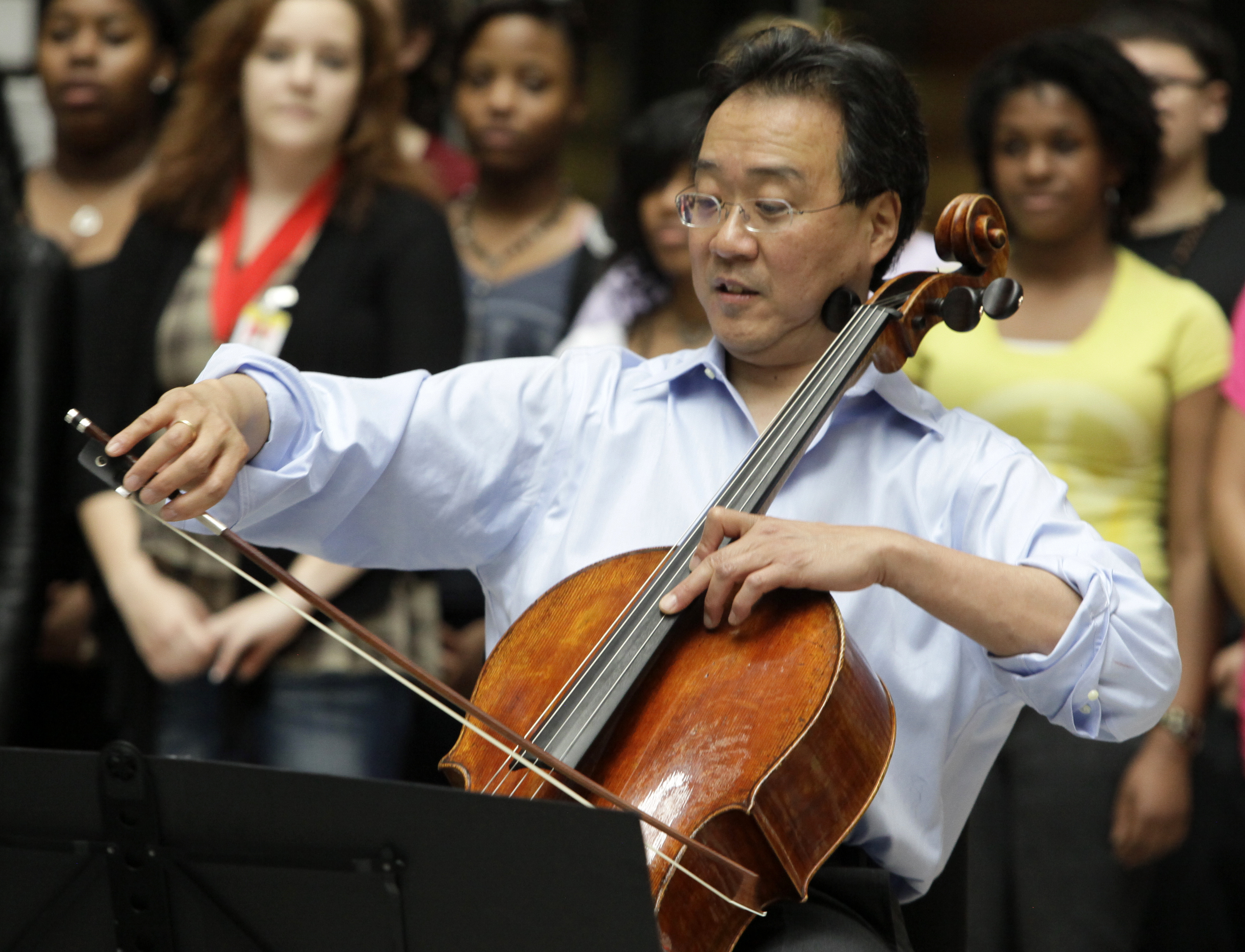Cellist Yo-Yo Ma to receive 1st Fred Rogers award