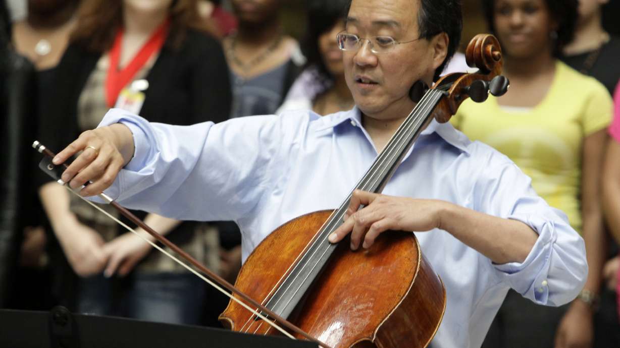 Cellist Yo-Yo Ma to receive 1st Fred Rogers award