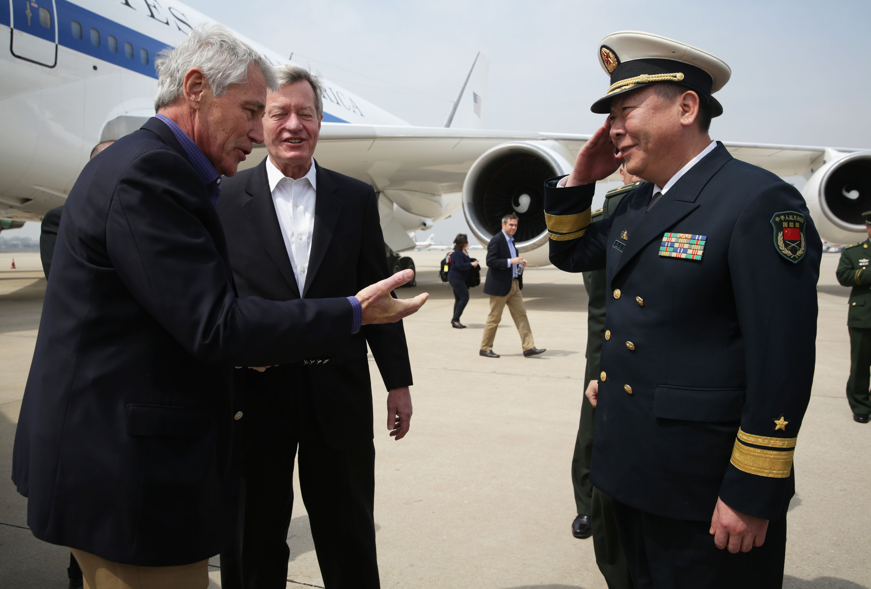 Hagel, Chang air differences over disputed islands