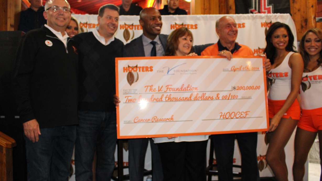 Hooters Donates $200,000 to The V Foundation for Cancer Research