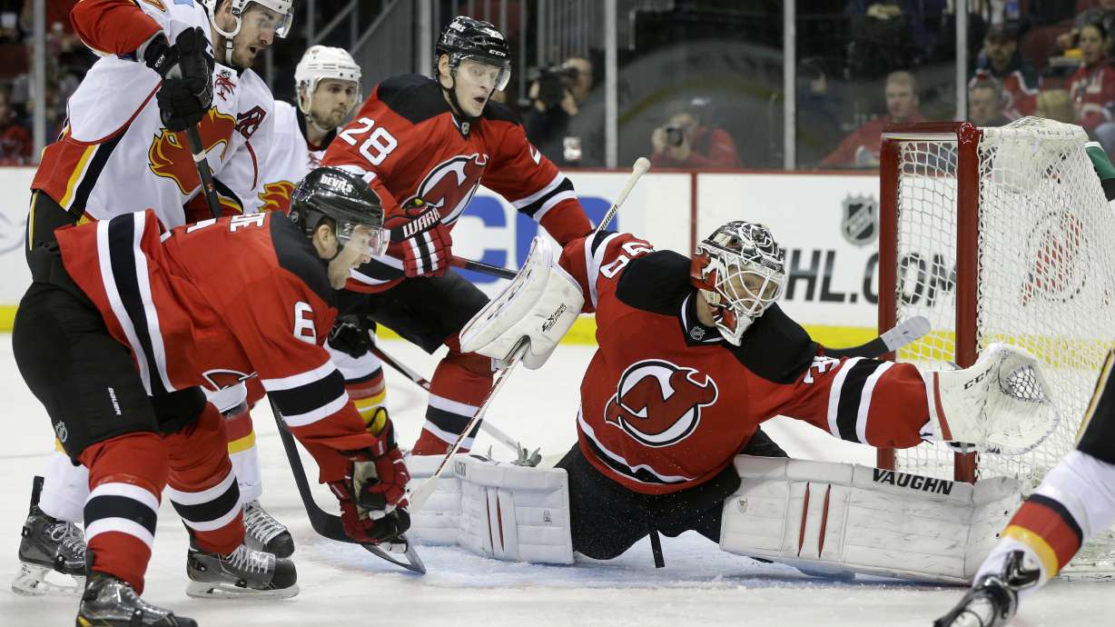 Ramo makes 31 saves as Flames edge Devils 1-0