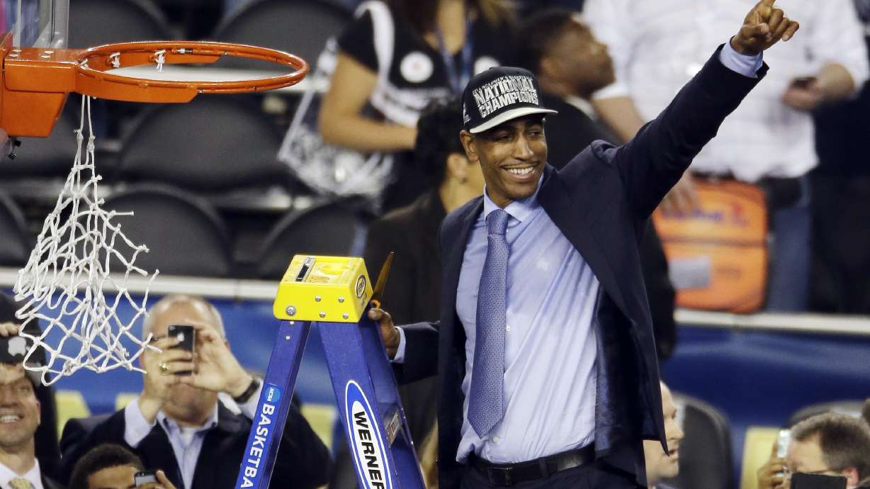 LeBron says he's thrilled for UConn's Kevin Ollie