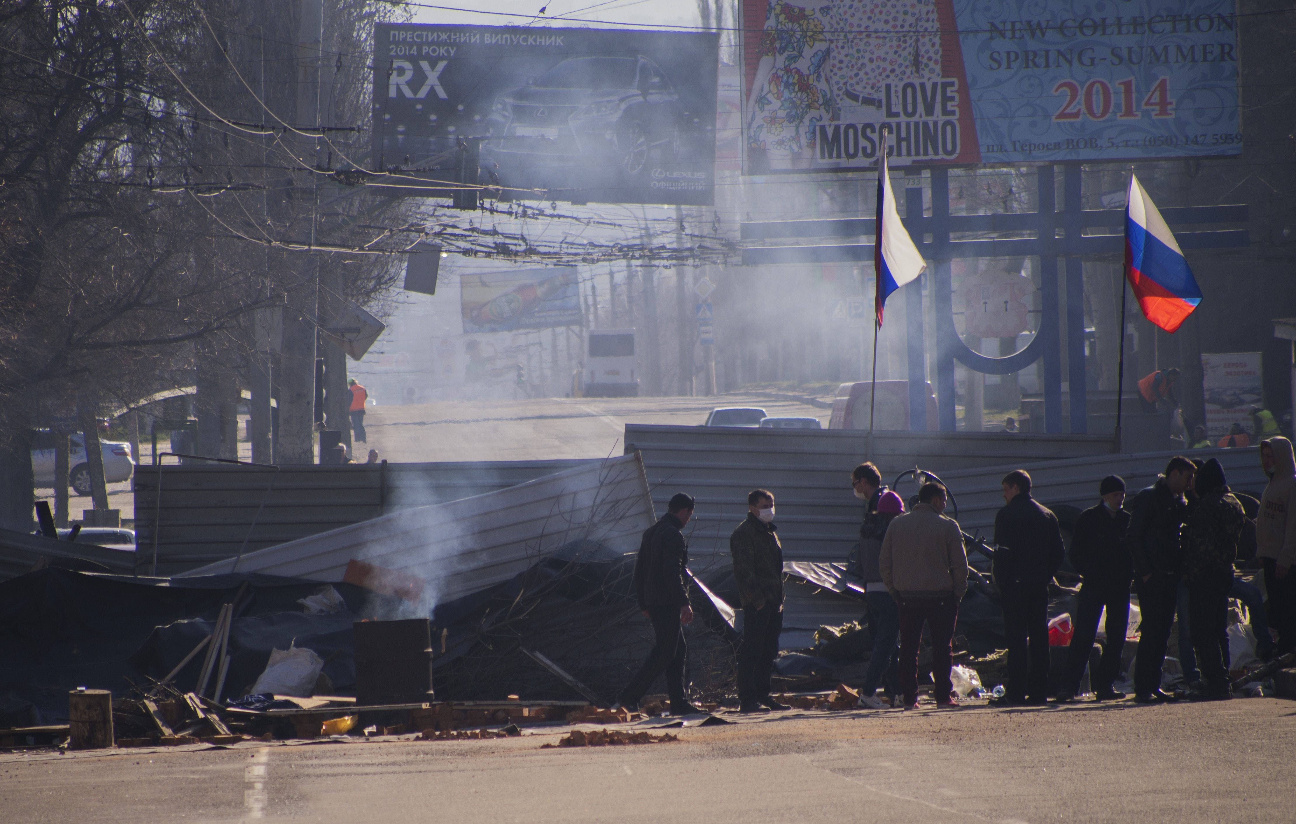 Putin turns up economic heat before Ukraine talks