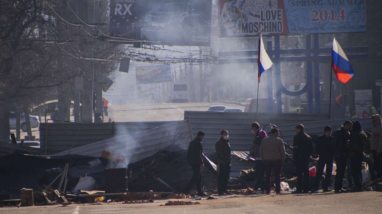 Putin turns up economic heat before Ukraine talks
