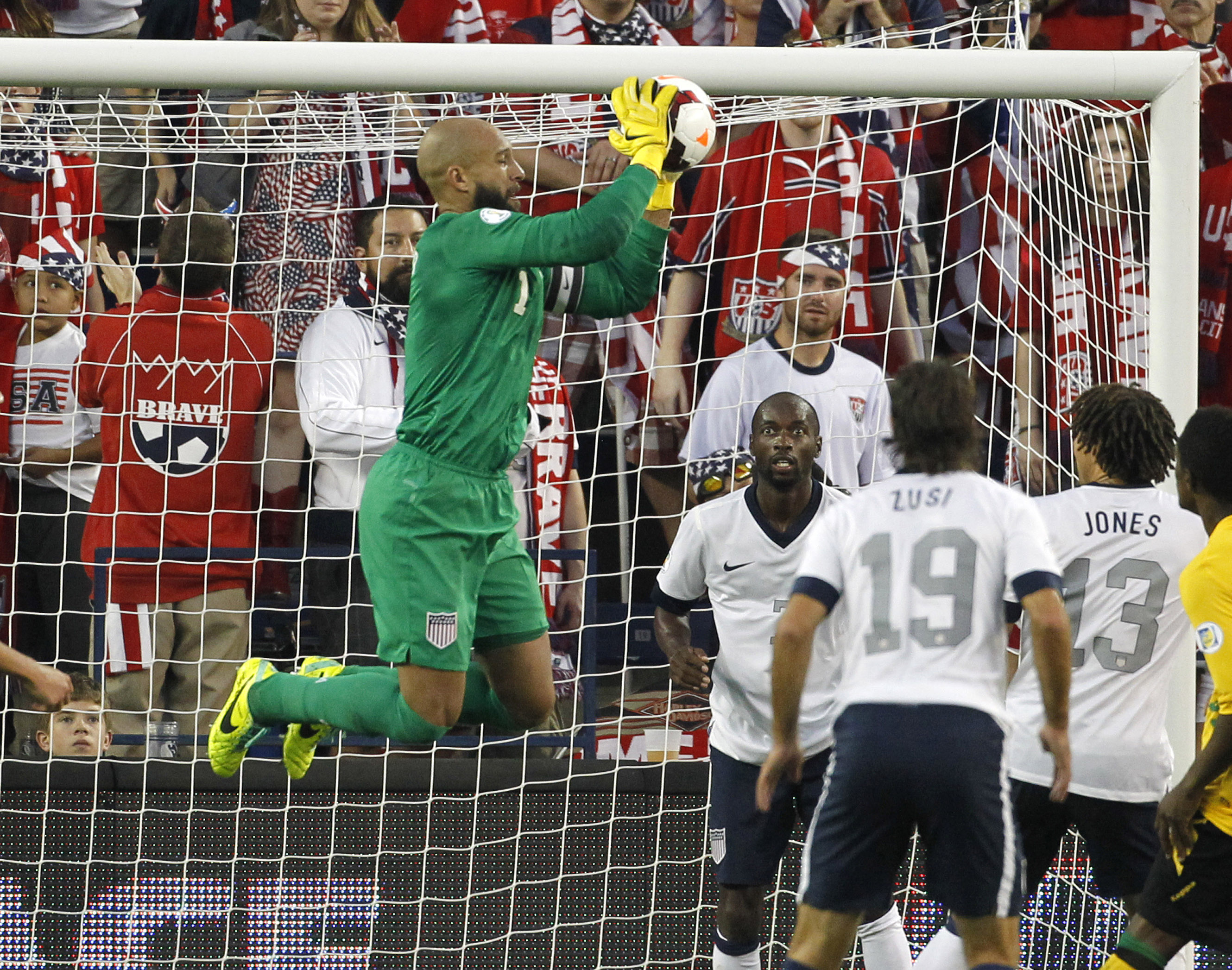 Howard among top goalkeepers in Premier League