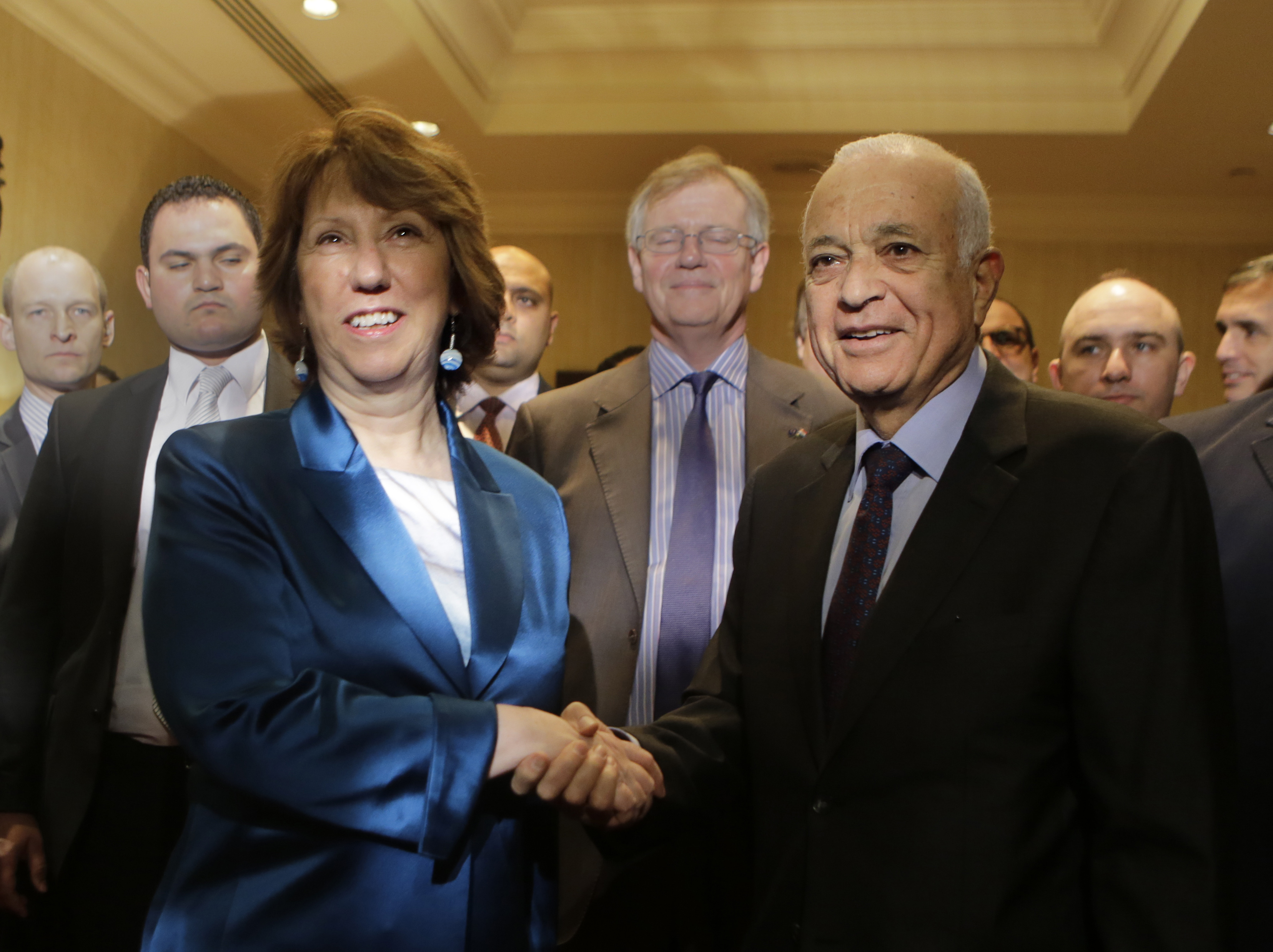 AP Interview: Arab League chief backs peace talks