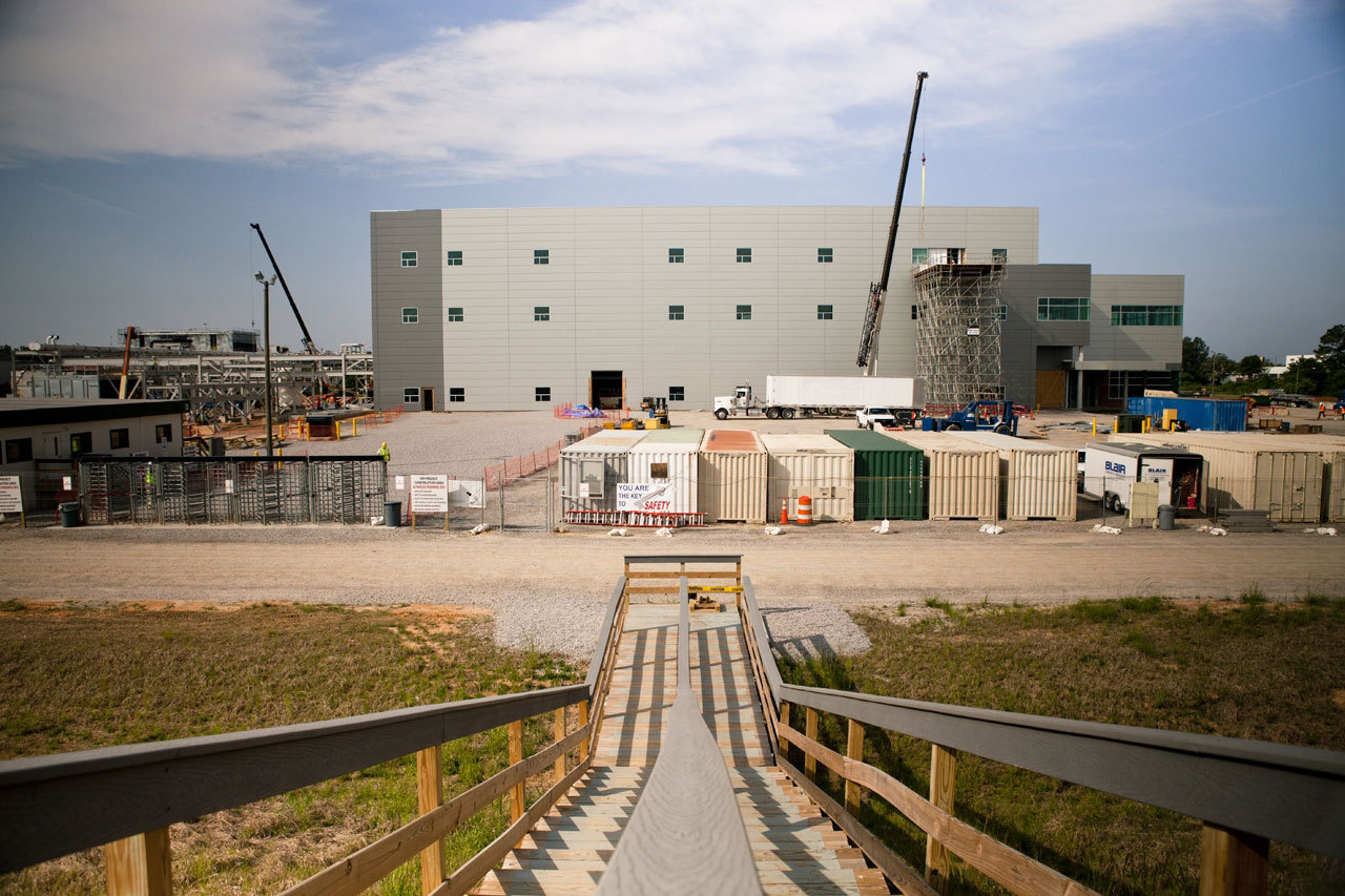 Fluor-Designed and Built Plasma Fractionation Facility Awarded ISPE 2014 Facility of the Year for Project Execution