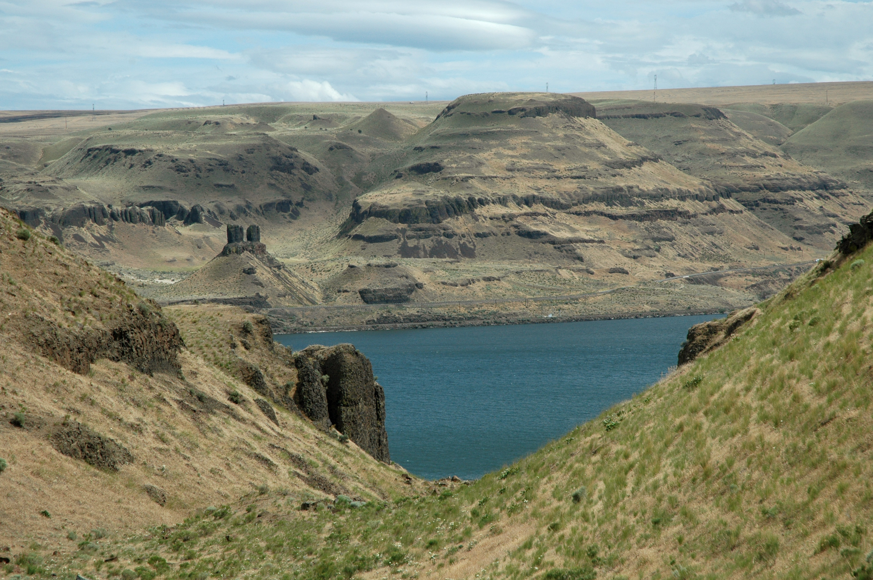 Gap on the Columbia River offers dramatic vistas