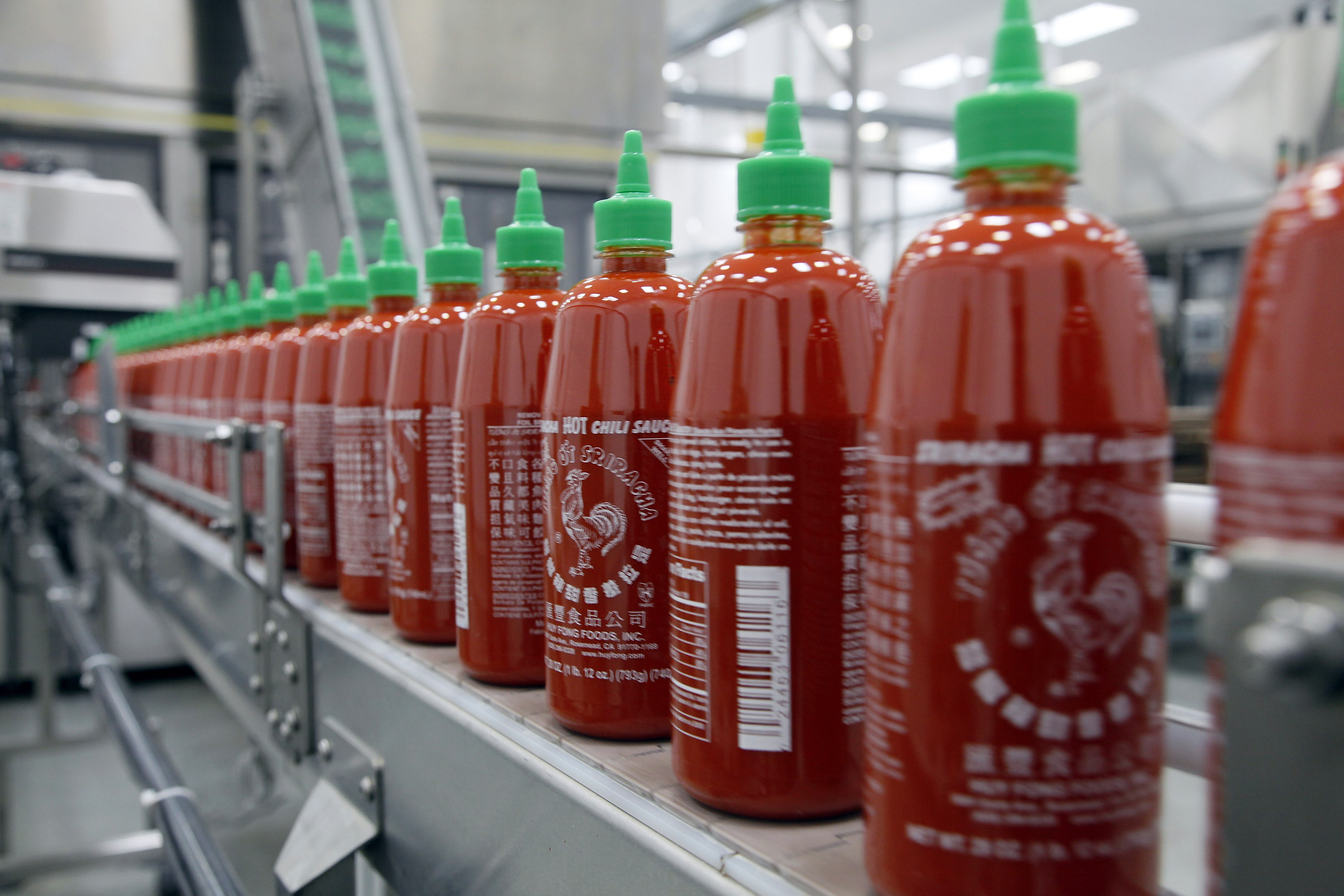 California city turns up heat on Sriracha maker