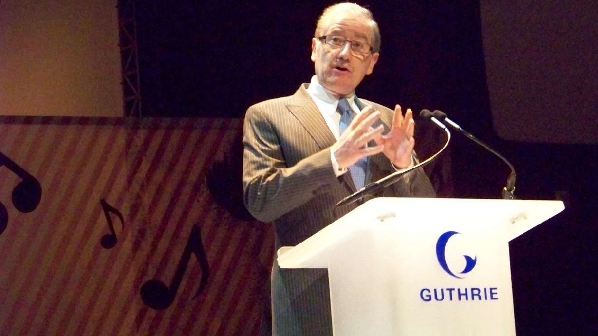 'Juno,' 'Crucible' in Dowling's last Guthrie year