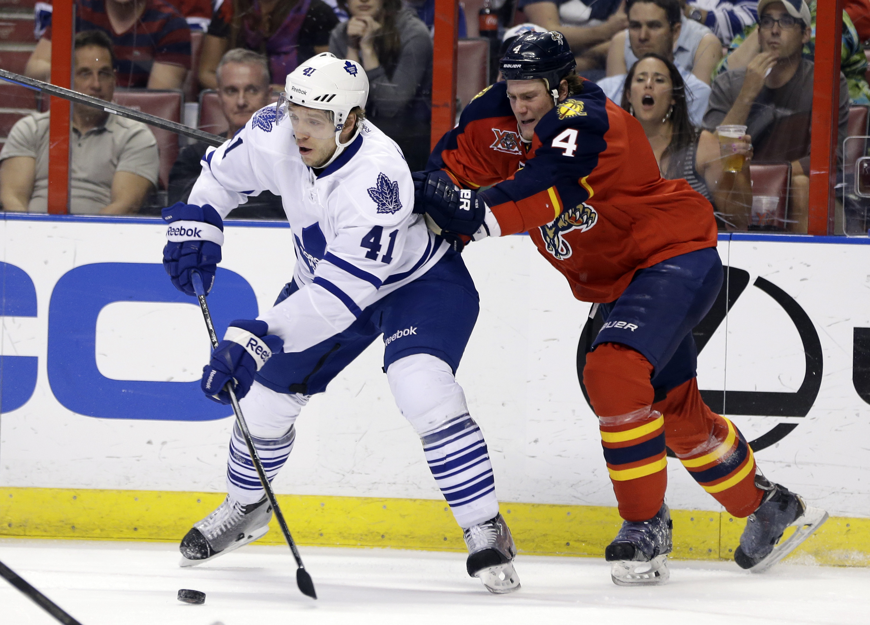 Bjugstad scores 2 as Panthers beat Maple Leafs 4-2