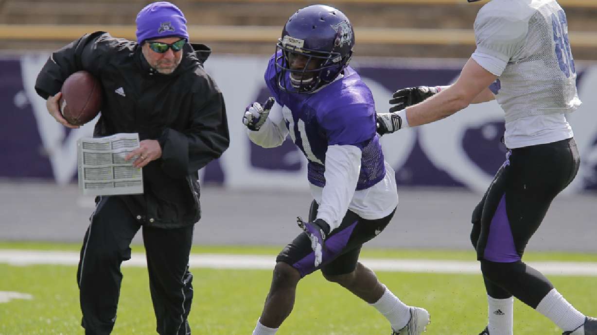 BYU adds Weber's Steve Clark as tight ends coach, 2 more to staff