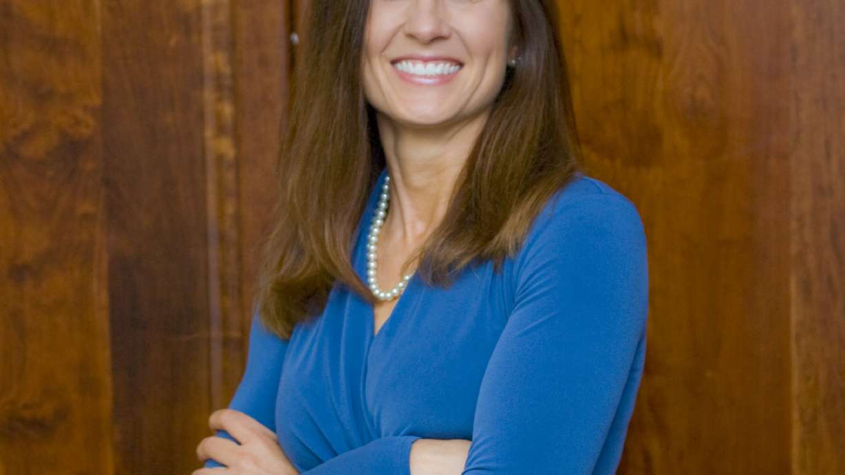 defi SOLUTIONS CEO and Founder, Stephanie Alsbrooks, Honored as DBJ 40 Under 40