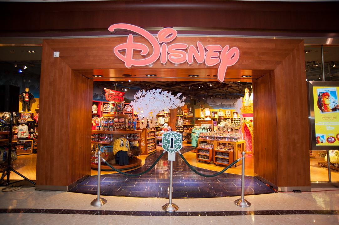 Disney Store Celebrates Grand Opening of Newly-Designed Location at Stonebriar Centre in Frisco, TX