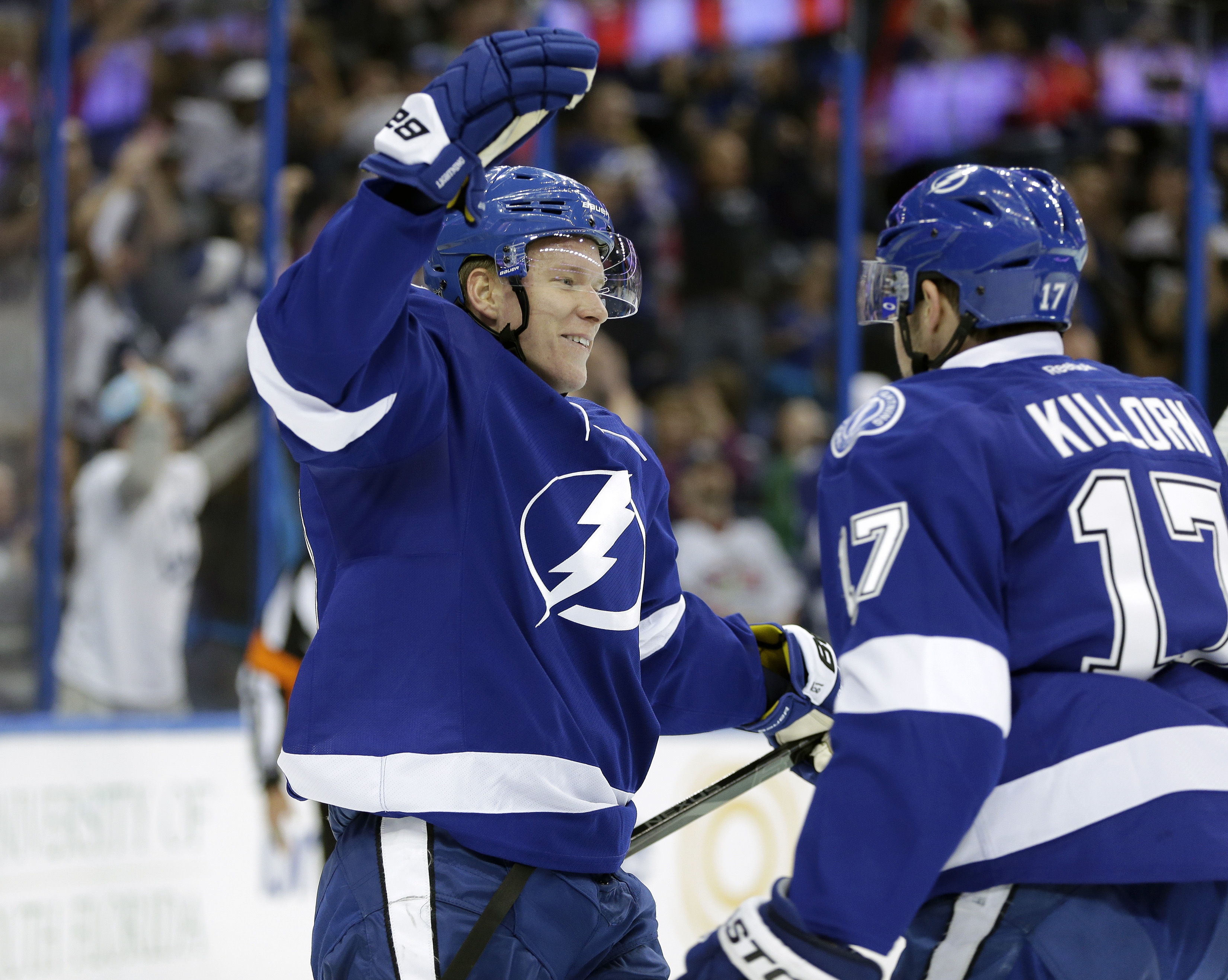 Gudlevskis wins NHL debut as TB tops Columbus 3-2