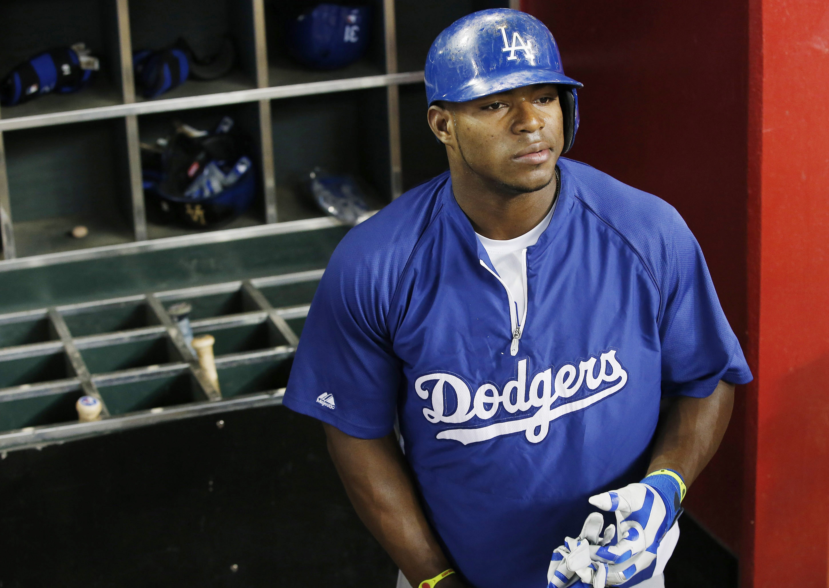 Puig back in Dodgers' lineup after thumb injury