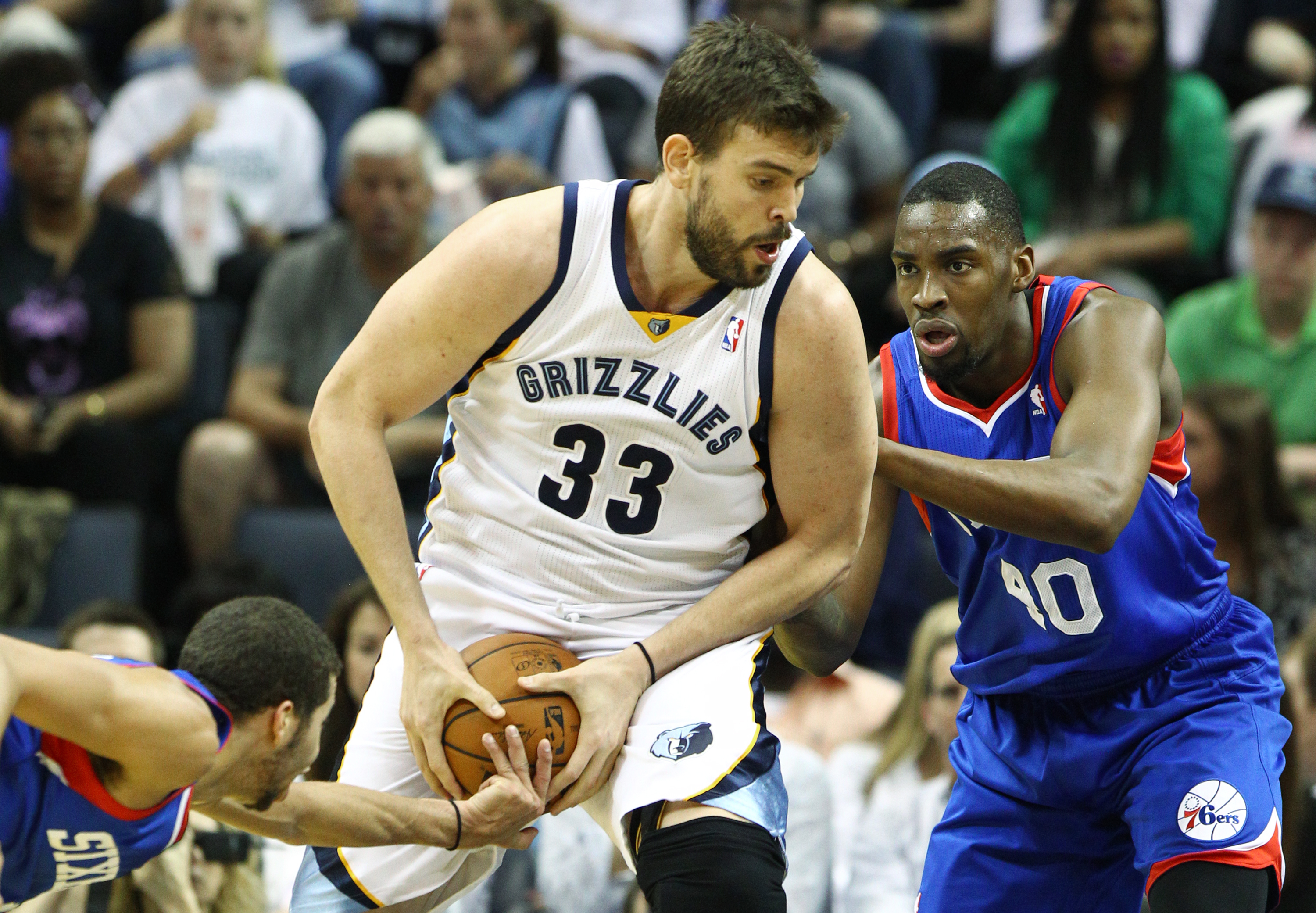 Gasol, Miller lead Grizzlies past Sixers, 117-95