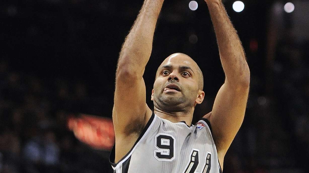 Spurs clinch league's best record with 112-104 win