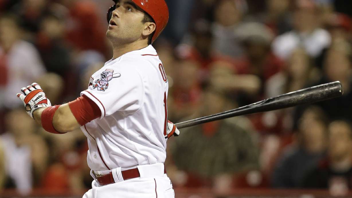 Cueto has slow start, Reds fall to Rays 2-1