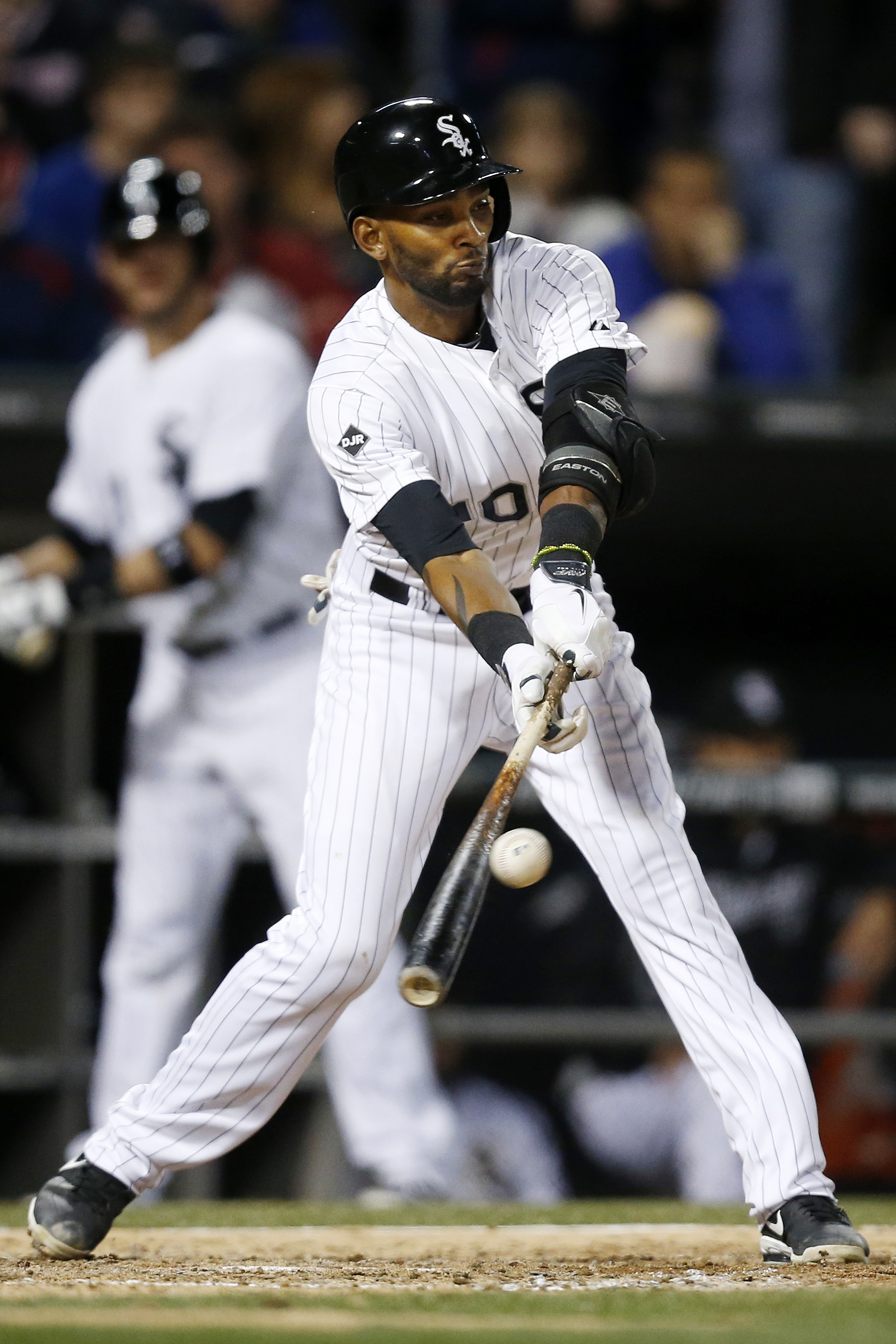 Gillaspie leads White Sox past Indians 9-6