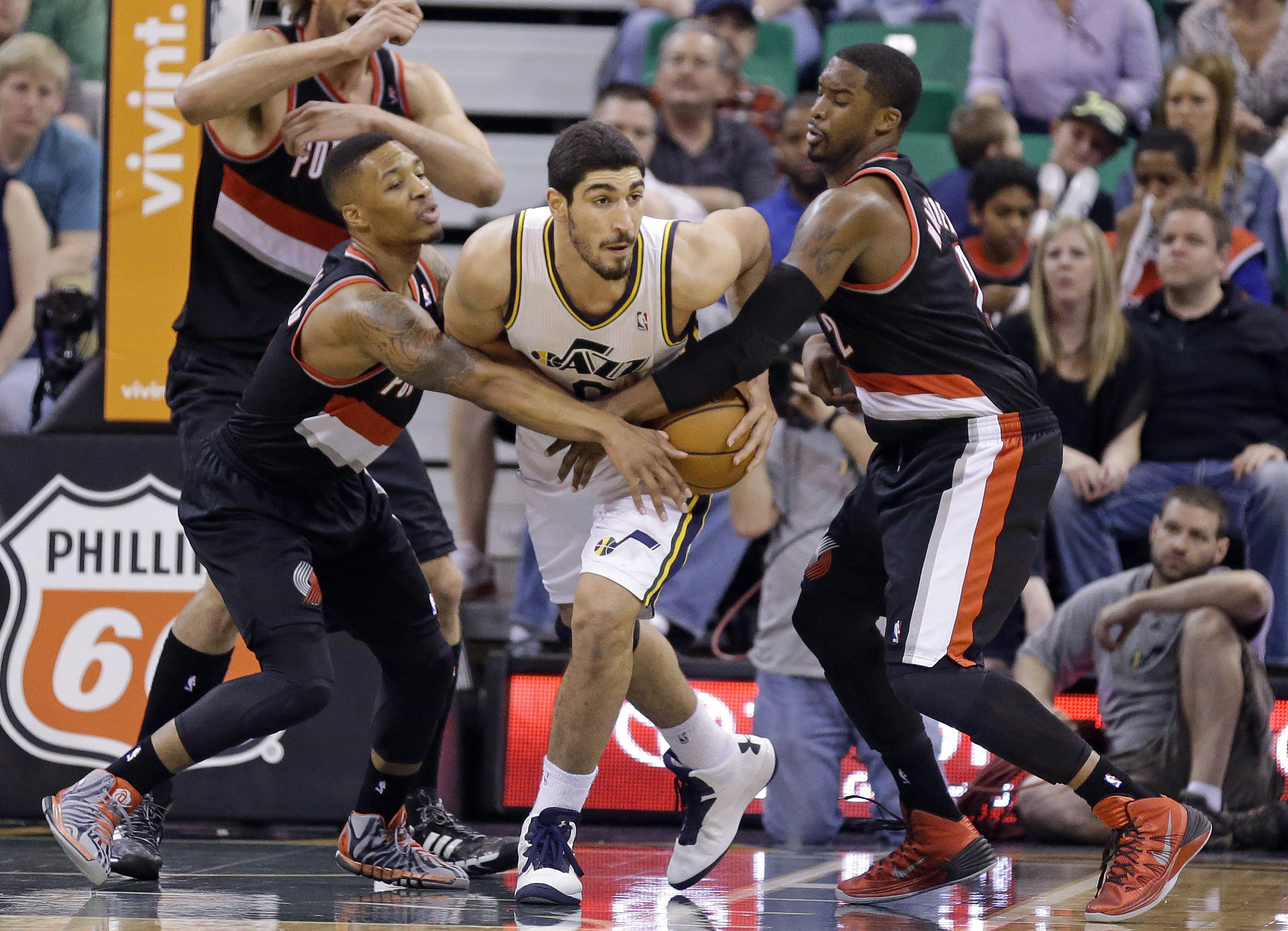 Trail Blazers topple Jazz 111-99