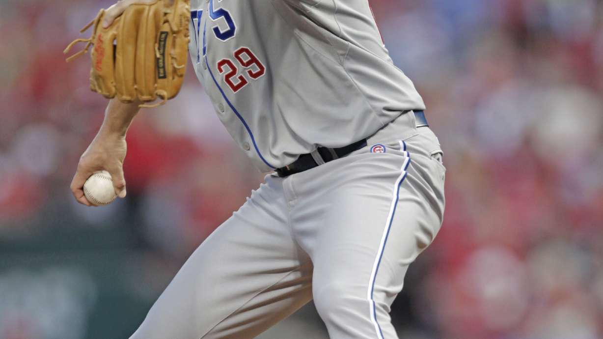 Castillo's 3-run HR in 11th lifts Cubs over Cards