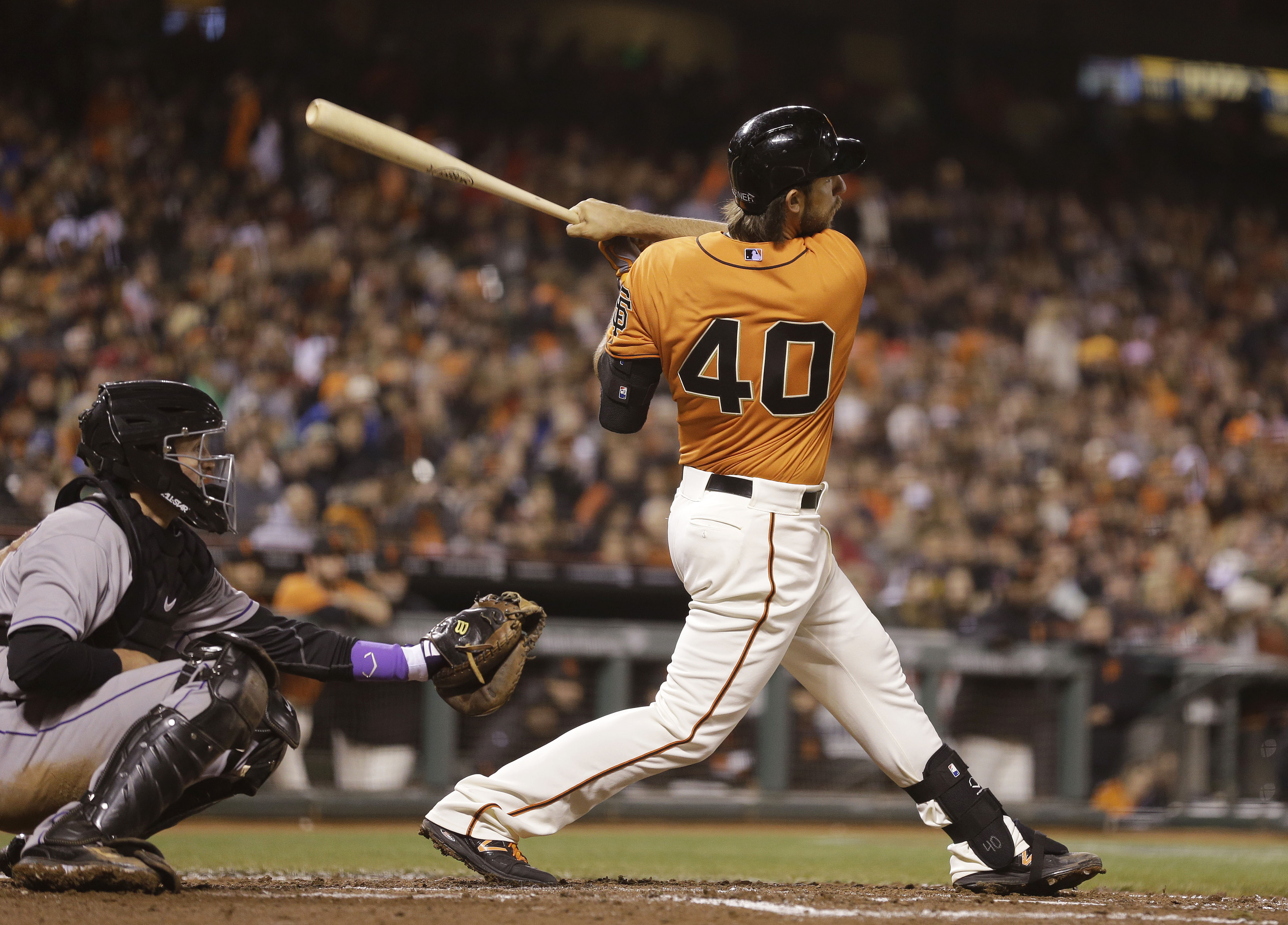 Bumgarner hits grand slam, Giants edge Rockies 6-5