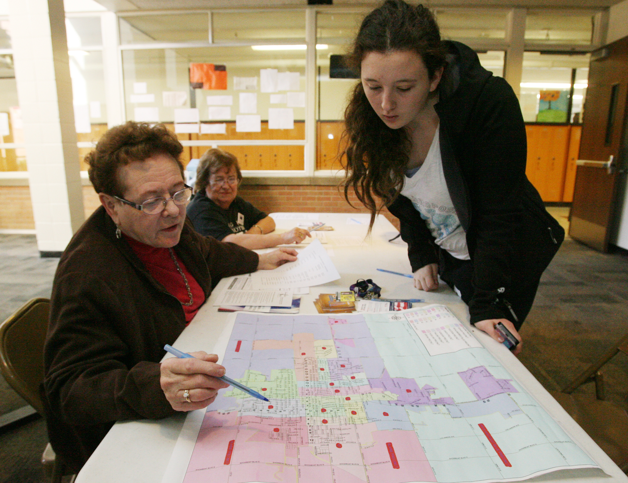 Hastings chapter helps register young voters