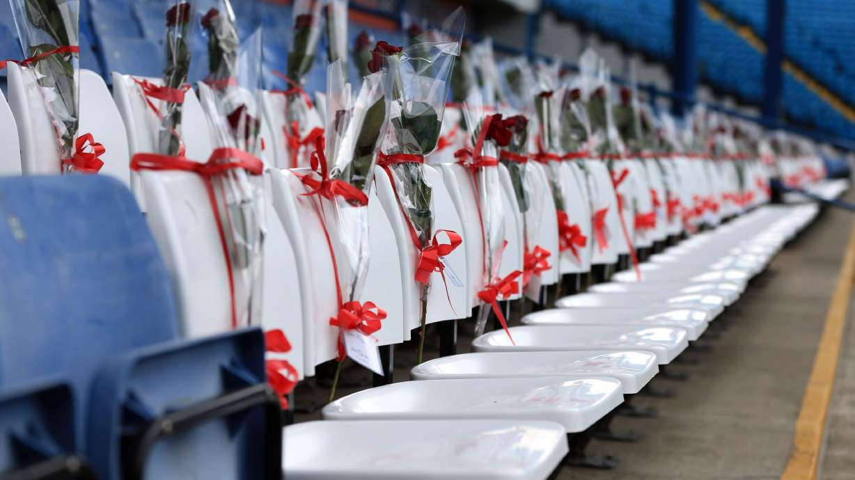 English soccer recalls Hillsborough 25 years later